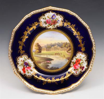 Lot 266 - A Derby cabinet plate