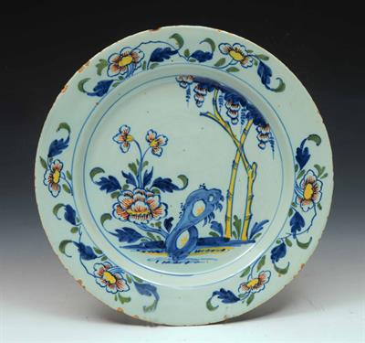 Lot 318 - A collection of china