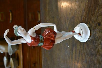 Lot 336 - Karl Tutter for Hutschenreuther