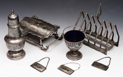 Lot 379 - A small collection of silver plated wares