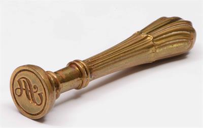 Lot 400 - A gilt metal seal