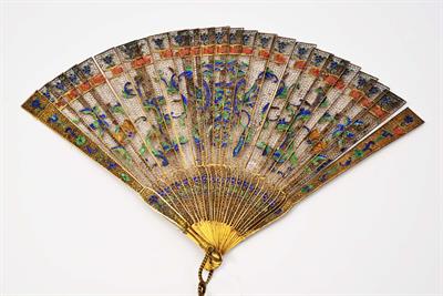 Lot 168 - A SILVER GILT AND ENAMEL FAN with delicate filigree panels decorated with a central cartouche and