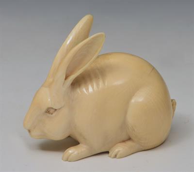 Lot 472 - A JAPANESE CARVED IVORY MODEL of a hare