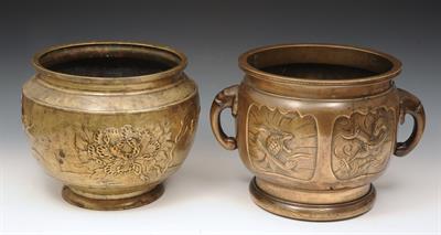 Lot 737 - A JAPANESE BRONZE JARDINIERE with flowers and birds to the exterior