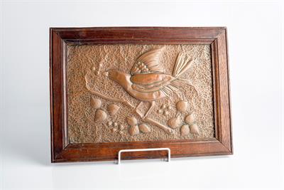 Lot 368 - Arts & Crafts
