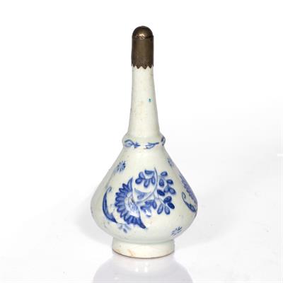 Lot 26 - Safavid blue and white rosewater sprinkler