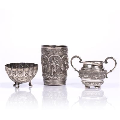 Lot 45 - Three pieces of white metal