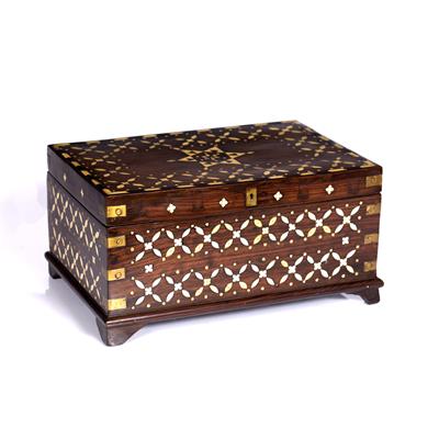 Lot 86 - Colonial box