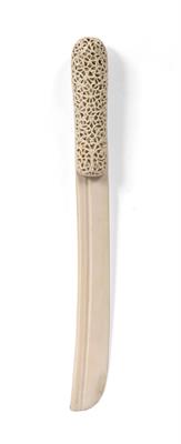 Lot 99 - Ivory letter opener