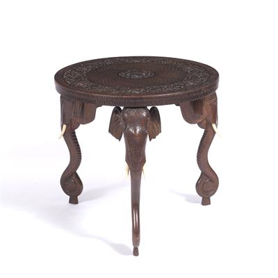 Lot 147 - Large hardwood table