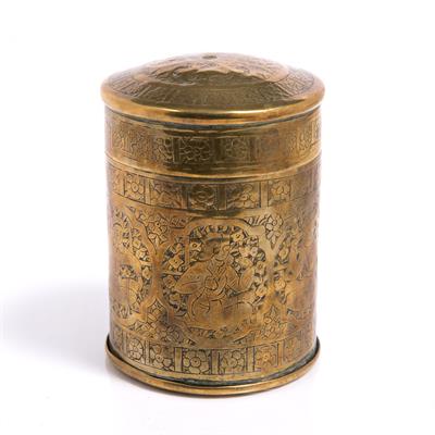 Lot 192 - Lidded brass pot