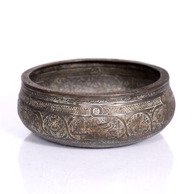 Lot 289 - Islamic metal bowl