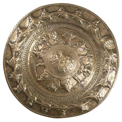 Lot 292 - Brass charger