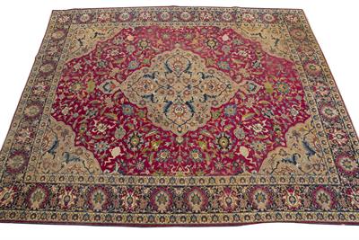 Lot 347 - Meshed carpet