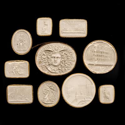 Lot 51 - A COLLECTION OF APPROXIMATELY ONE HUNDRED AND FORTY 'GRAND TOUR' RED PLASTER CLASSICAL MEDALLIONS of