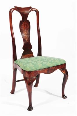 Lot 88 - AN 18TH CENTURY OAK SIDE CHAIR with vase-shaped splat back with inlaid decoration and on cabriole