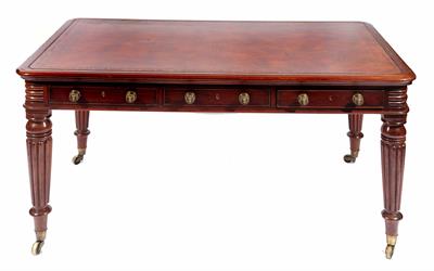Lot 153 - A 19TH CENTURY MAHOGANY WRITING TABLE