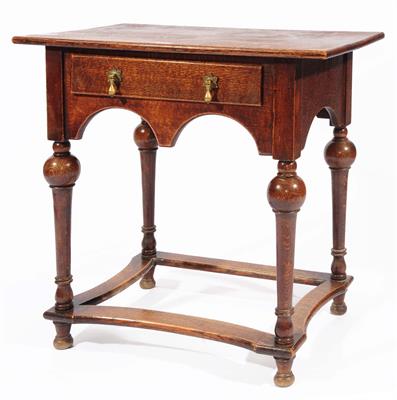 Lot 161 - A 17TH CENTURY STYLE OAK RECTANGULAR SIDE TABLE