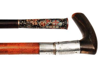 Lot 213 - A LATE 19TH CENTURY SILVER MOUNTED HORN HANDLED WALKING CANE