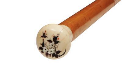 Lot 242 - AN EARLY 20TH CENTURY JAPANESE IVORY AND SHIBAYAMA HANDLED WALKING CANE