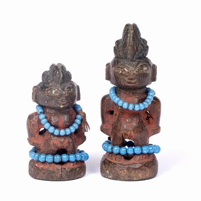 Lot 299 - A YORUBA WOOD FIGURE CARVING