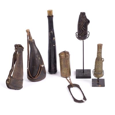 Lot 306 - A NUBIAN SUDAN LEATHER AND INNER HORN SNUFF BOX; a Shona wired metal snuff bottle; a Nubian snuff