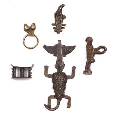 Lot 324 - A DOGAN METAL FERTILITY RING; an Ashanti type bronze weight in the form of a mythical lizard; a