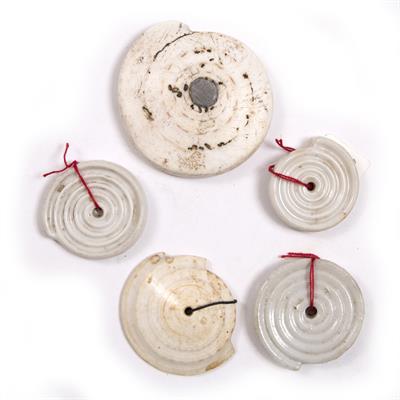 Lot 326 - A NDORO PORCELAIN PENDANT
