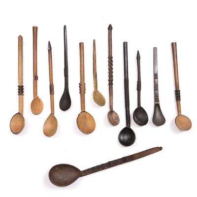 Lot 329 - A ZULU HAND CARVED LADLE OR SERVING SPOON