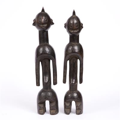 Lot 351 - A PAIR OF MUMEYE STYLE FIGURES