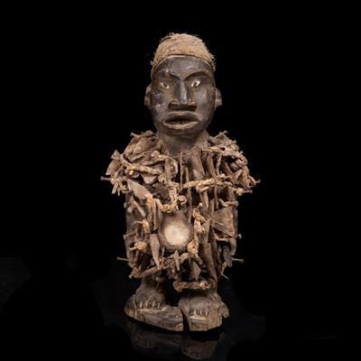 Lot 422 - A POWER FIGURE (Nkisi n'Kondi) Democratic Republic of the Congo