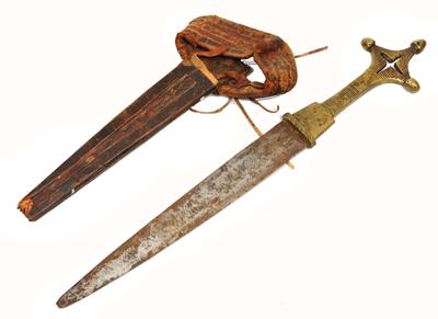 Lot 448 - A WEST AFRICAN TOUBOU TUAREG DAGGER with brass Agades cross handle