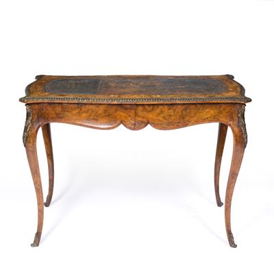 Lot 1 - French style inlaid writing table