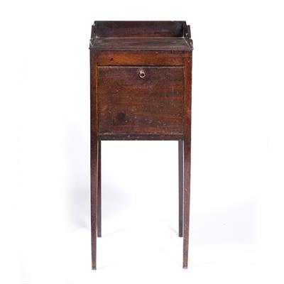 Lot 3 - Mahogany tray top bedside cupboard