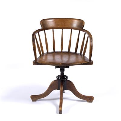 Lot 7 - Beech swivel desk chair