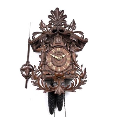 Lot 126 - Bavarian carved cuckoo clock