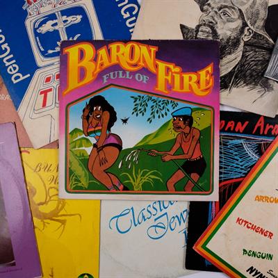 Lot 240 - Large collection of LPs