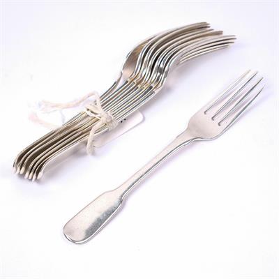 Lot 291 - Set of six Old English silver pattern soup spoons