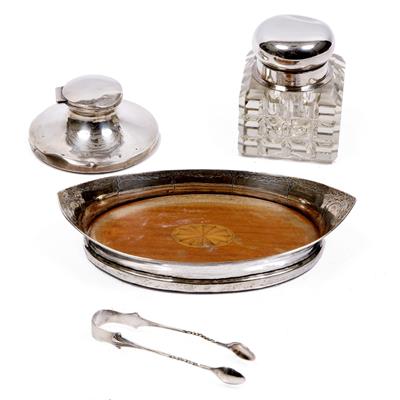 Lot 312 - Glass inkwell