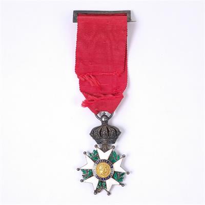 Lot 319 - French Legion d'honneur chevalier's head medal