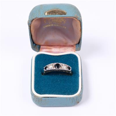 Lot 328 - Silver gilt dress ring