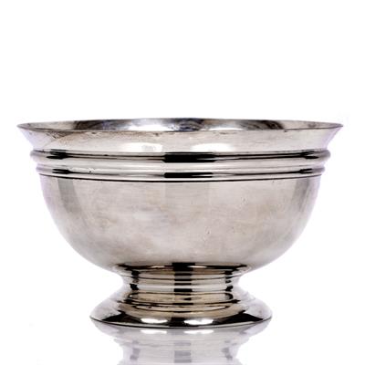 Lot 335 - Silver bowl