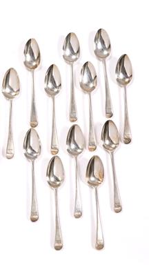 Lot 348 - Set of twelve Old English pattern silver teaspoons