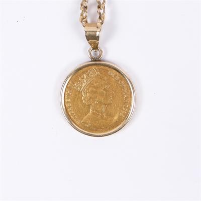 Lot 364 - Isle of Man gold Crown dated 1994