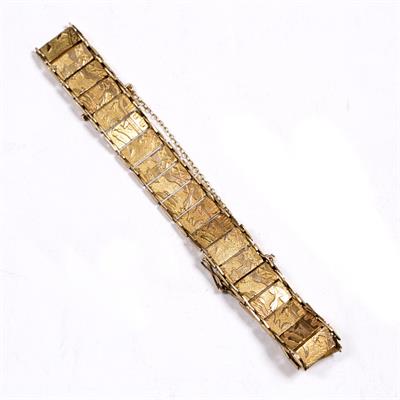Lot 391 - 9ct gold bracelet