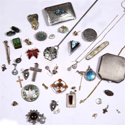 Lot 394 - Quantity of miscellaneous jewellery