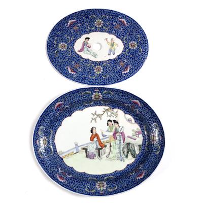 Lot 416 - Oval porcelain dish with drainer