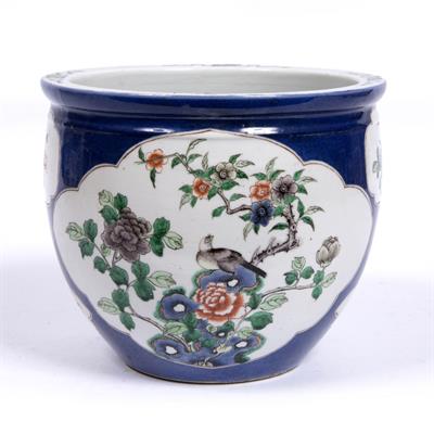 Lot 423 - Small Chinese planter