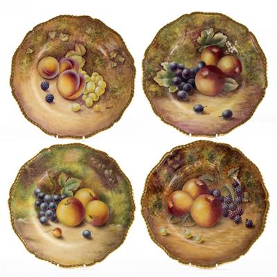 Lot 457 - Four Worcester plates