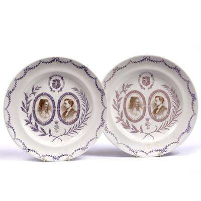 Lot 532 - Two Royal Worcester plates